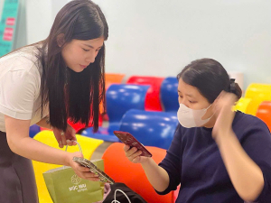 CÙNG MỘC MAI TỔNG KẾT CHƯƠNG TRÌNH “TRAO QUÀ TẶNG, GỬI YÊU THƯƠNG”