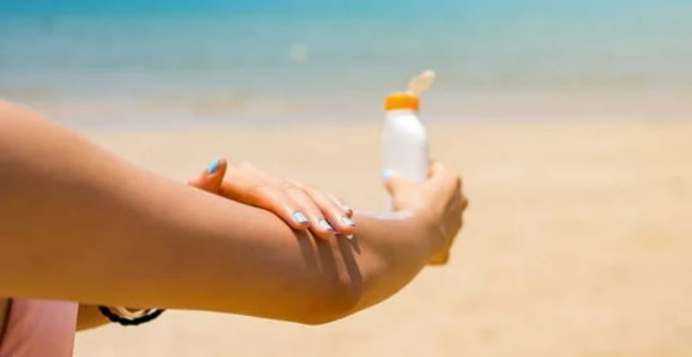 Kem Chống Nắng Nâng Tone Cho Da Khô Là Gì