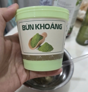 Mặt nạ bùn khoáng giảm dầu, hỗ trợ thu nhỏ lỗ chân lông, giúp da sáng mịn tự nhiên chỉ sau 1 tuần