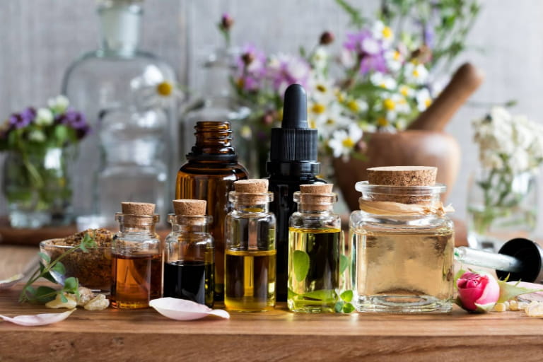 Tinh dầu cho phòng khách mang lại nhiều lợi ích tuyệt vời